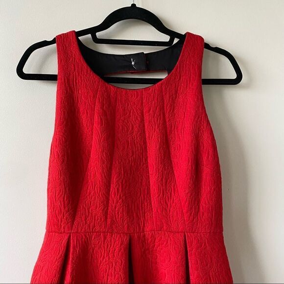 MOULINETTE Soeurs -Lipstick Red Nipped Dress - Picture 6 of 16